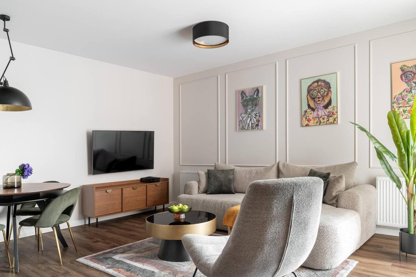 Scala City Center Premium Apartments With Parking By Lion Apartments Apartment