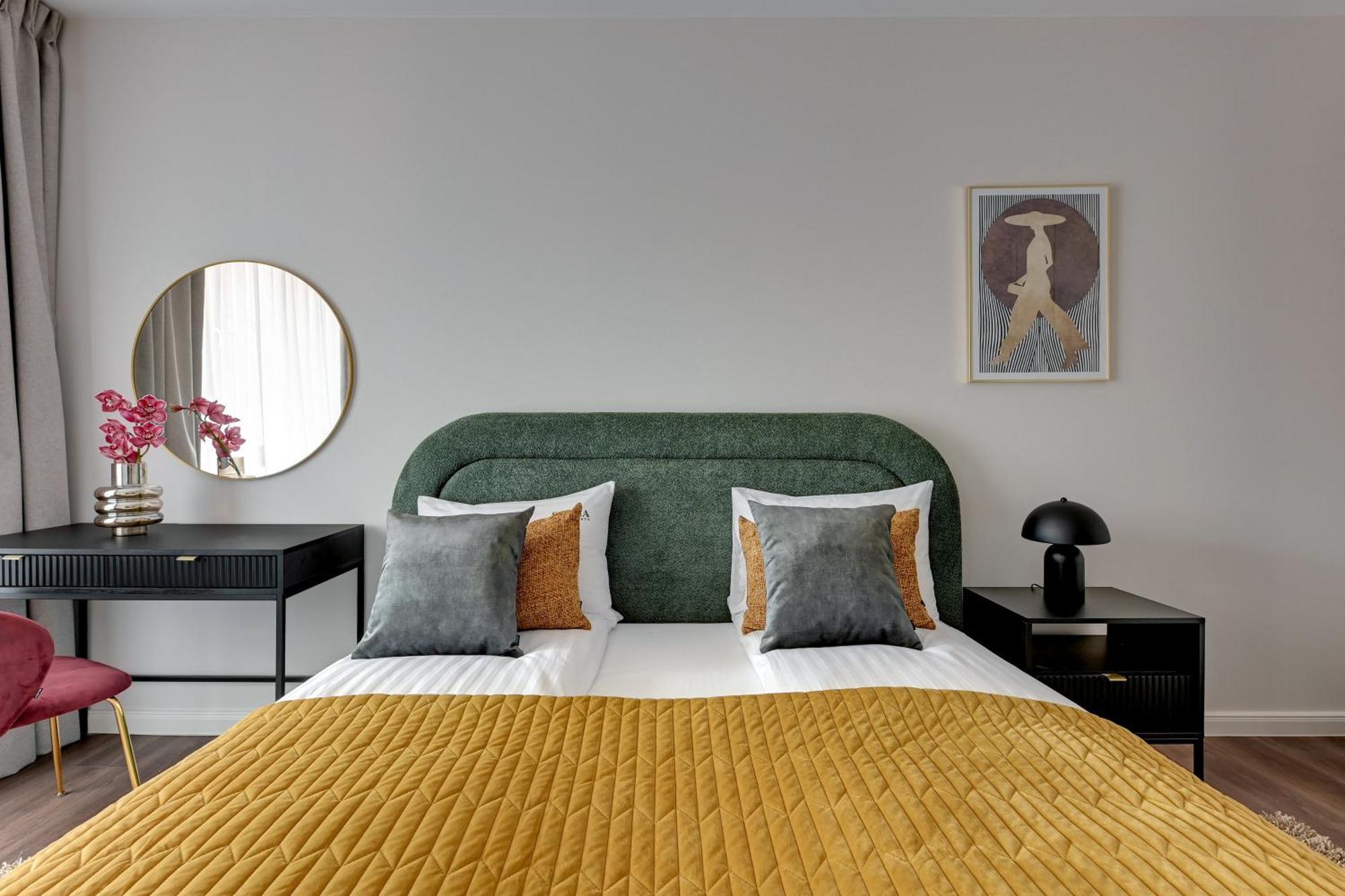 Scala City Center Premium Apartments With Parking By Lion Apartments Apartment *